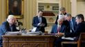 40 минут тайны. Трамп впервые в должности президента США поговорил с Путиным