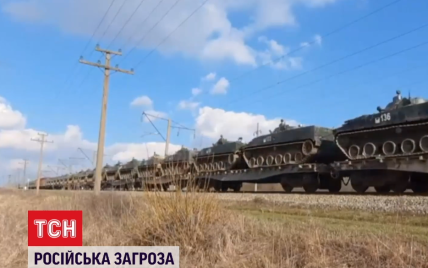 Вторгнення чи брязкання зброєю: чому Росія стягує війська до українського кордону