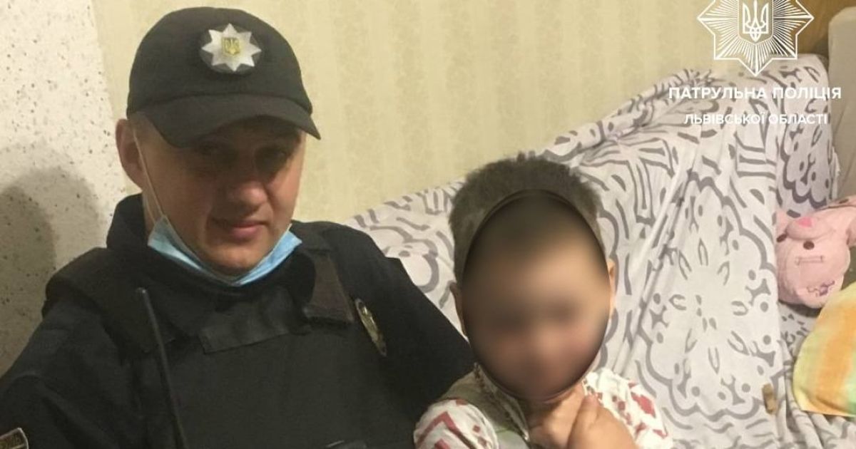 Бросила мама: во Львове 3-летний мальчик посреди ночи пришел к соседям (фото)