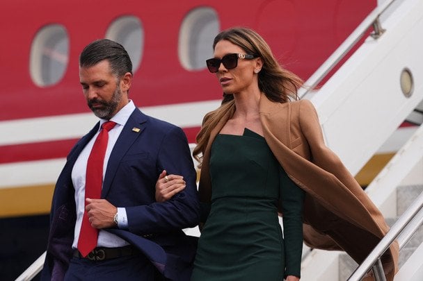 Сын Трампа со своей женой / © Associated Press