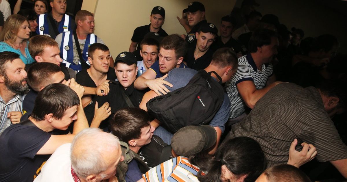 Мітинг проти підняття тарифів у Київраді_11 / © УНІАН