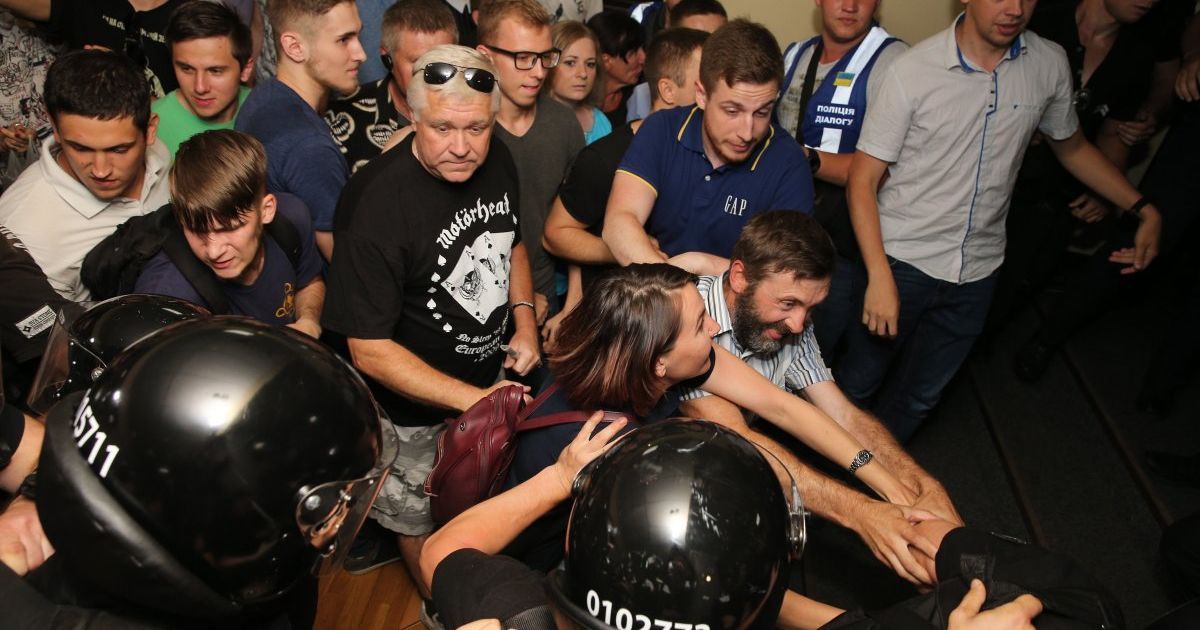 Мітинг проти підняття тарифів у Київраді_19 / © УНІАН