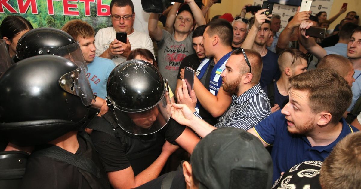 Мітинг проти підняття тарифів у Київраді_15 / © УНІАН