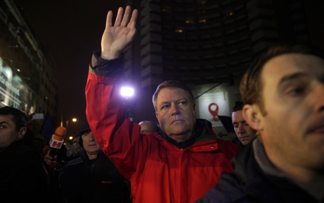 К митингующим присоединился президент страны Клаус Йоганнис / © Reuters