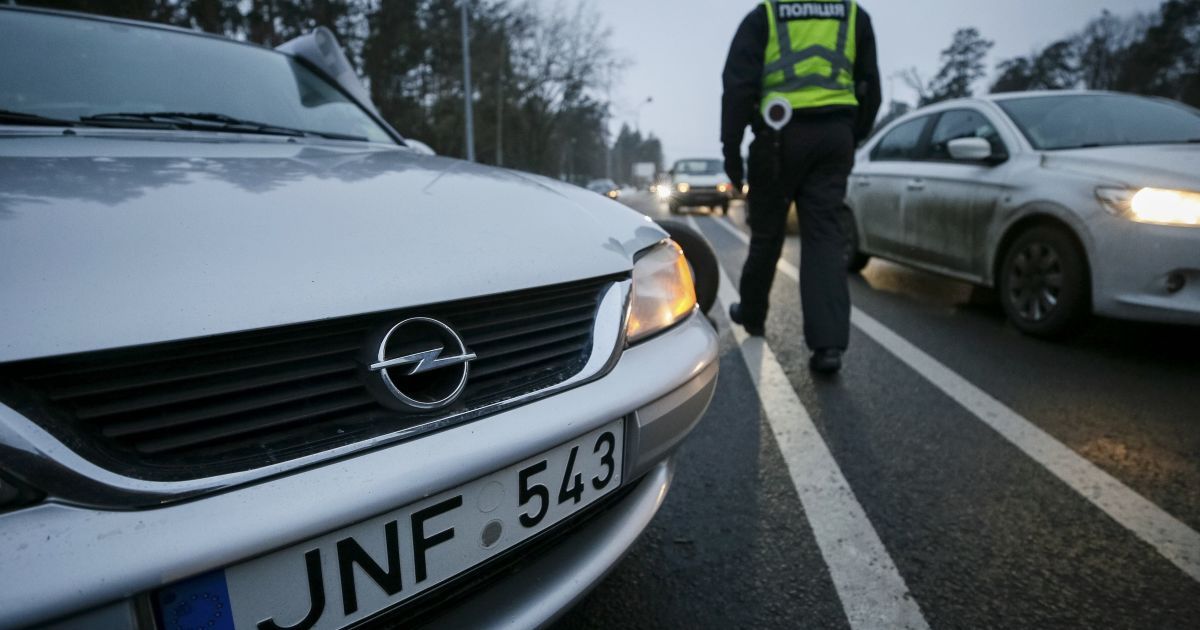 Власники авто на іноземній реєстрації знову протестують у центрі Києва