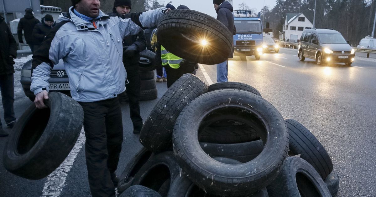 Протестующие вновь планируют перекрыть въезды в Киев