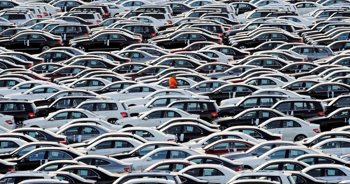 Велика Британія анонсувала заборону продажу та експлуатації авто на дизелі й бензині