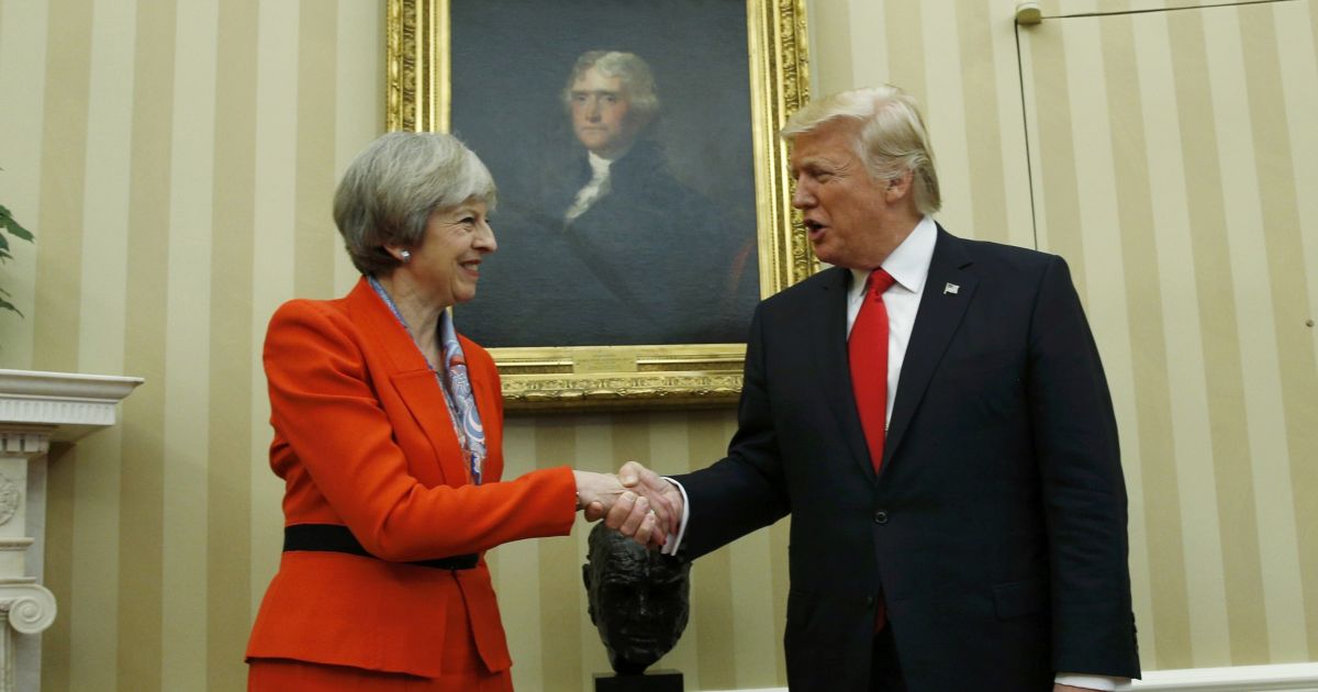 Трамп на 100% поддерживает НАТО – Мэй