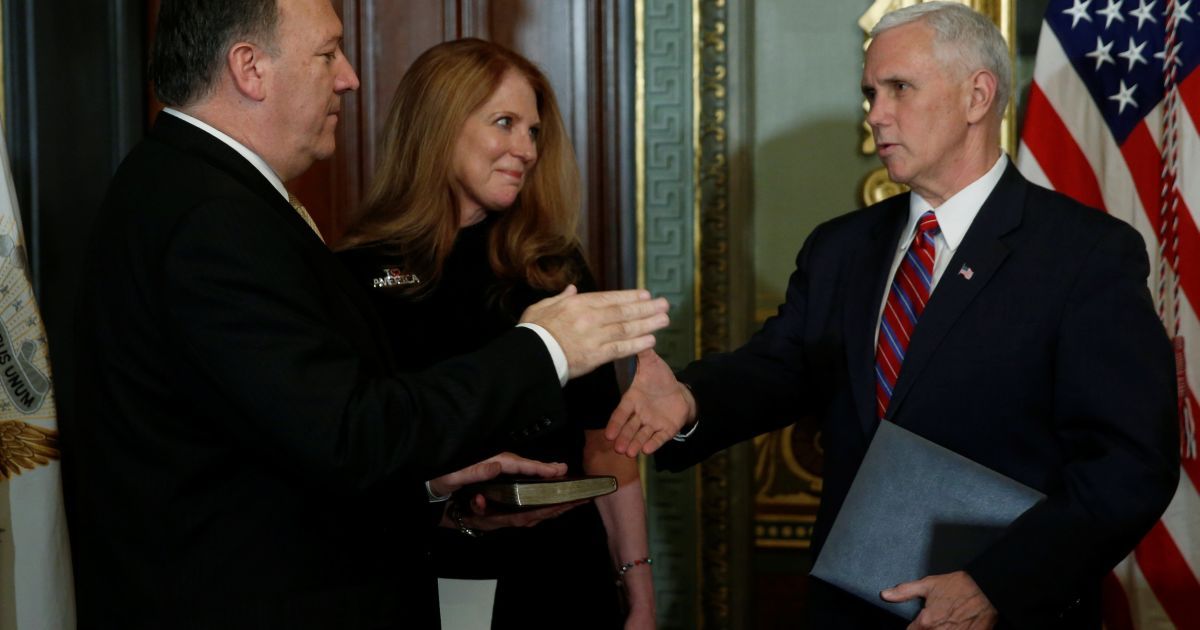 майк помпео складає присягу_4 / © Reuters