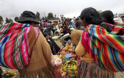 День мертвых в Мексике: танцы на кладбищах и выкапывание костей из гробов