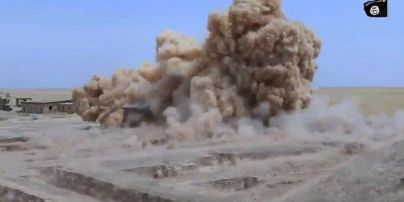 Боевики "ИГ" выложили в Сеть видео уничтожения 2500-летнего храма в Ираке