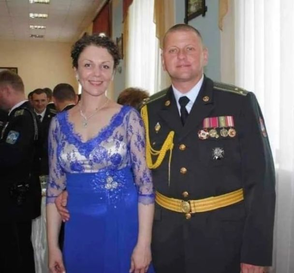 Валерій Залужний з дружиною / © facebook.com/vzaluznyj