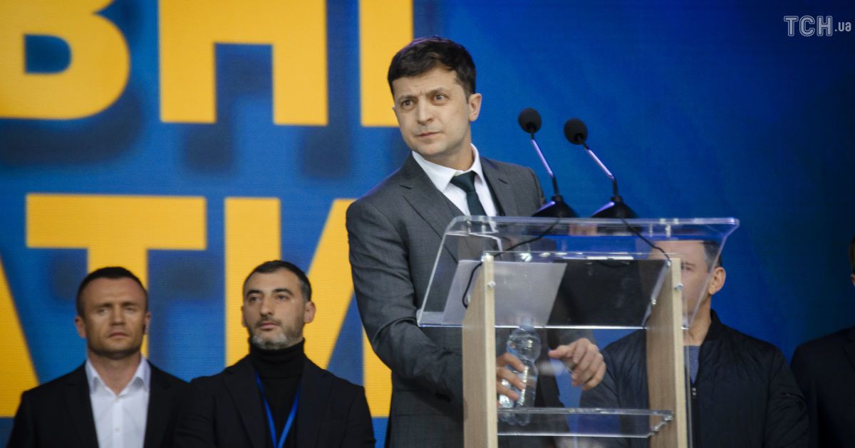 В Кремле не планируют контактировать с командой Зеленского вплоть до инаугурации