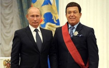 Дослужился: Путин наградил Кобзона почетным званием "за особые трудовые заслуги"