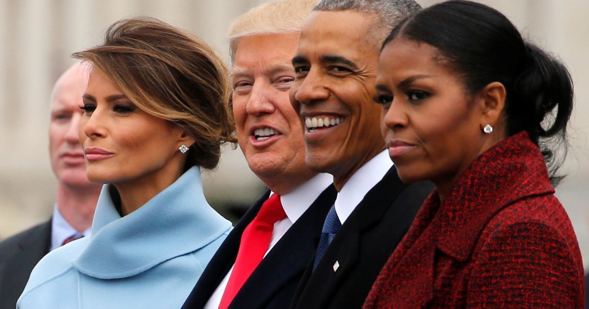Интернет разорвал мем #SadMelania: юзеры выясняют, почему жена Трампа была такой грустной