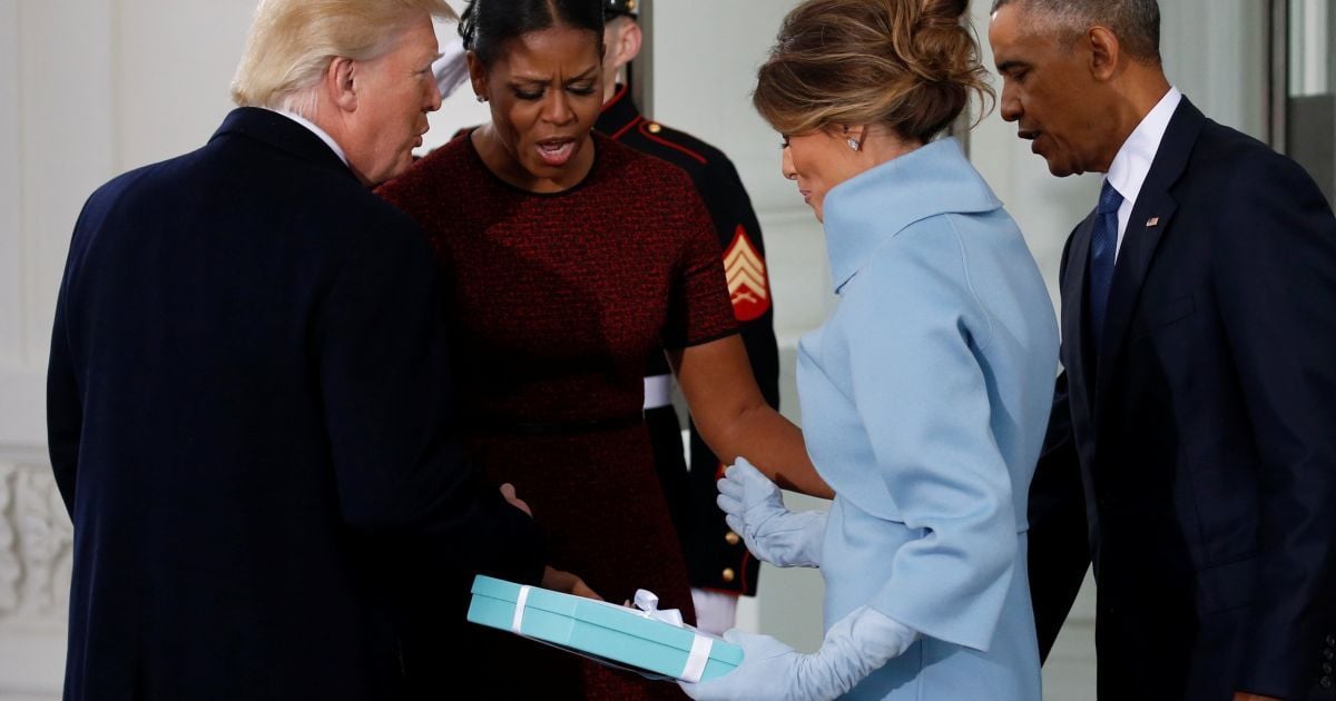 Президентський чай. Як подружжя Обам Трампа із дружиною вітали