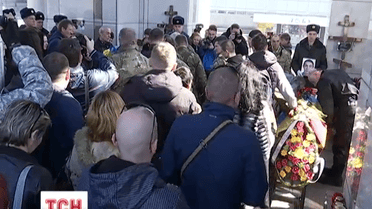Сьогодні на Майдані Незалежності прощалися із загиблими на Донбасі бійцями з батальйону "Айдар"