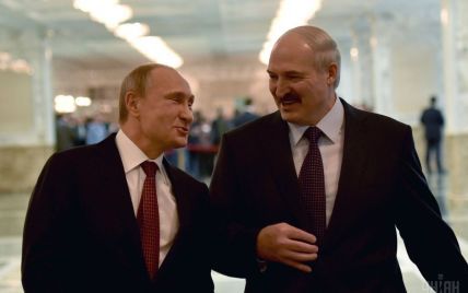 Лукашенко заявил, что не будет мальчиком на побегушках у России