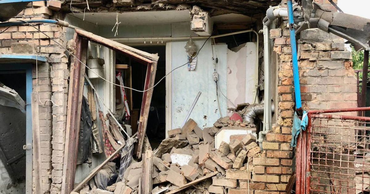 РФ всю ночь била по Днепропетровщине: повреждены десятки домов, есть "тяжелый" раненый (фото)