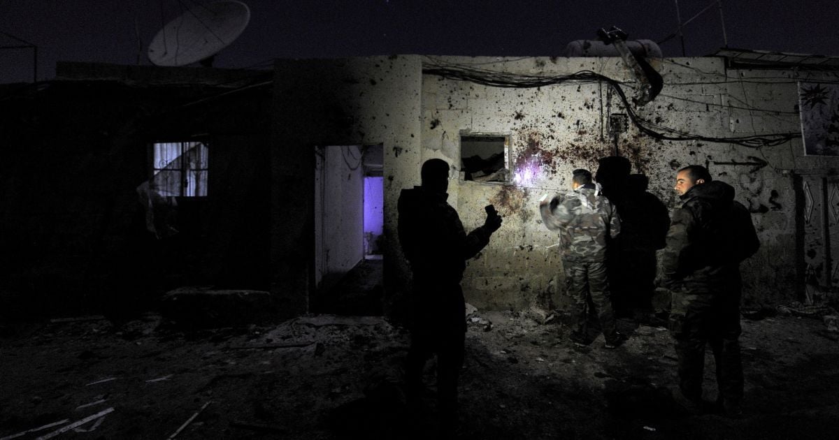 В Сирии авиация Асада нанесла ряд авиаударов по пригороду Дамаска: десятки погибших