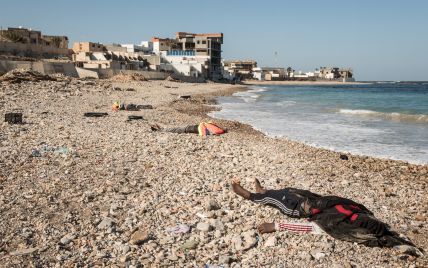 На побережье Ливии волнами вынесло более 70 тел мигрантов