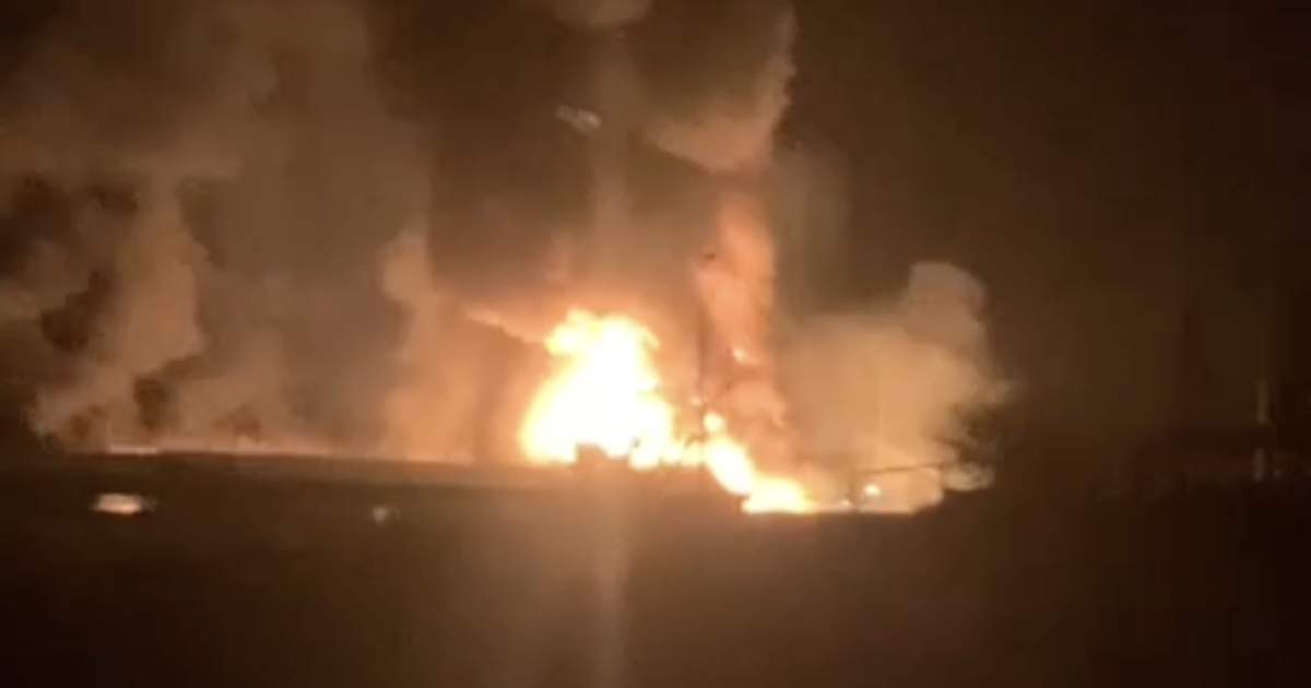 Пожар на российском НПЗ