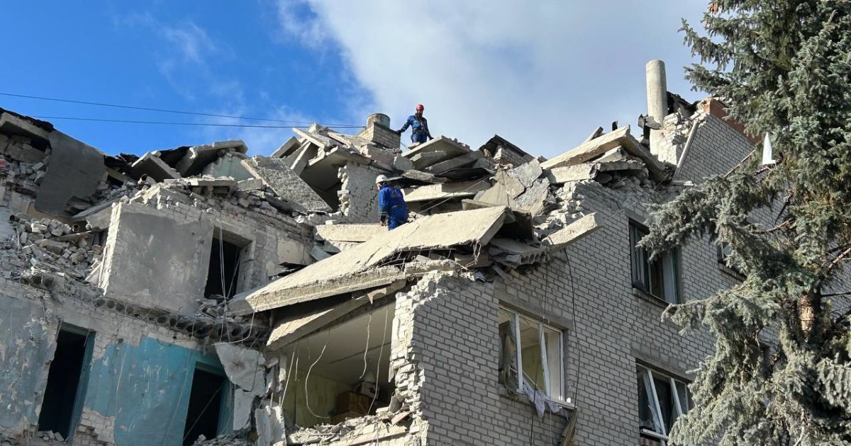Разрушение в Славянске после российского удара 17 октября