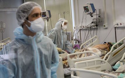 Росія продовжує бити власні "ковідні" рекорди: майже 38 тис. захворілих та понад тисяча померлих за добу