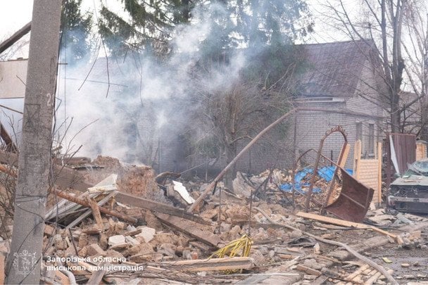 Російський безпілотник зруйнував приватний будинок у Запоріжжі. / © Очільник Запорізької ОВА Іван Федоров