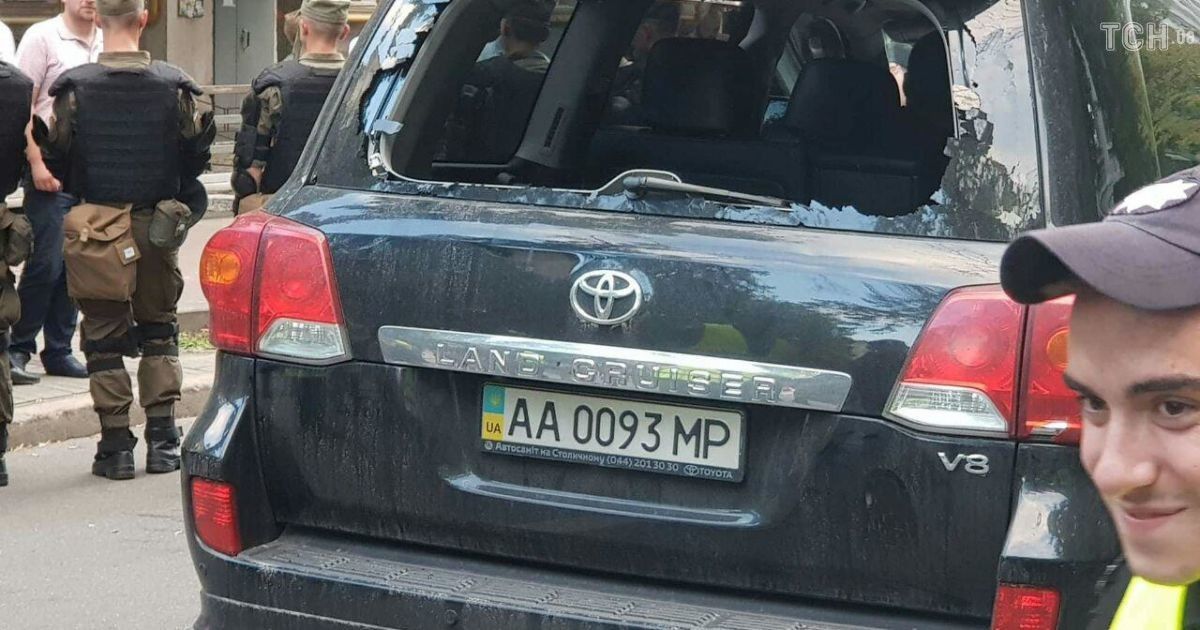 авто збило чоловіка на мітингу євробляхарів_4 / © Фото Ивана Гребенюка/ТСН