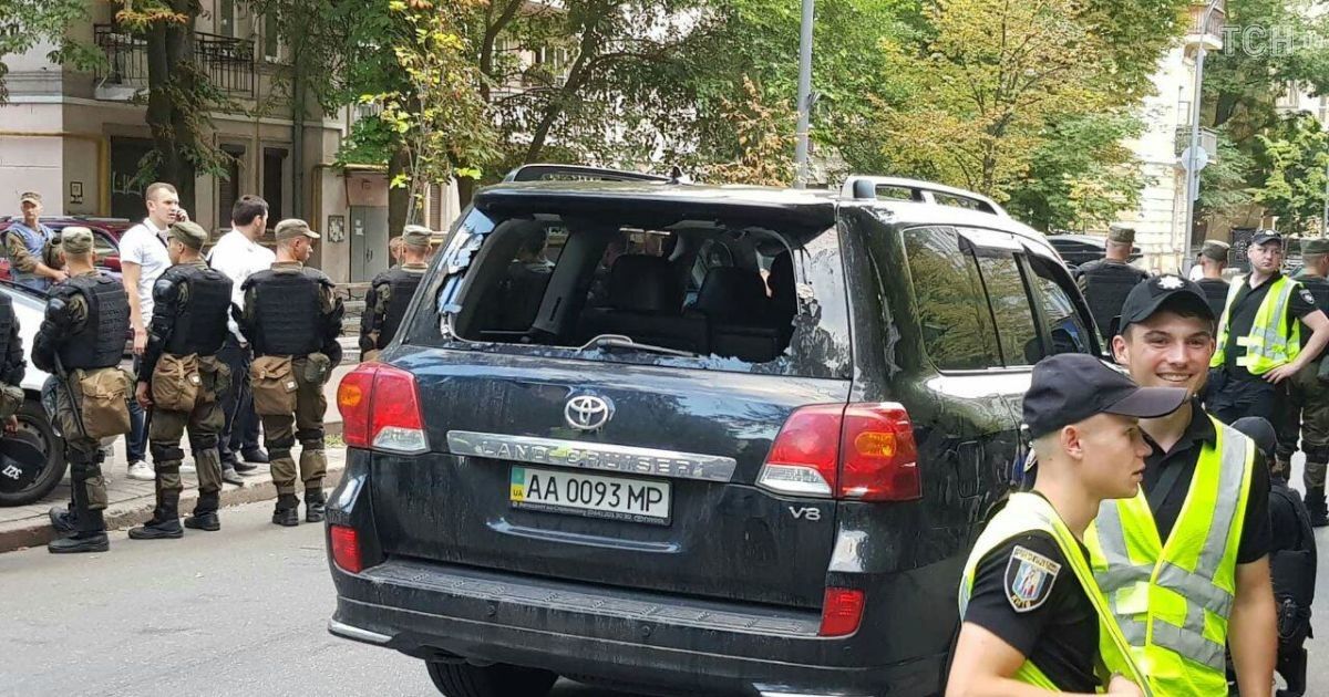 авто збило чоловіка на мітингу євробляхарів_2 / © Фото Ивана Гребенюка/ТСН