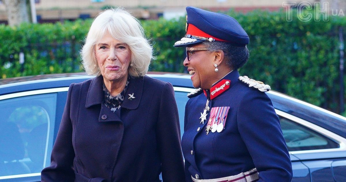 Королева Камилла