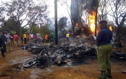 В Танзании из-за взрыва цистерны с горючим погибли более полусотни человек