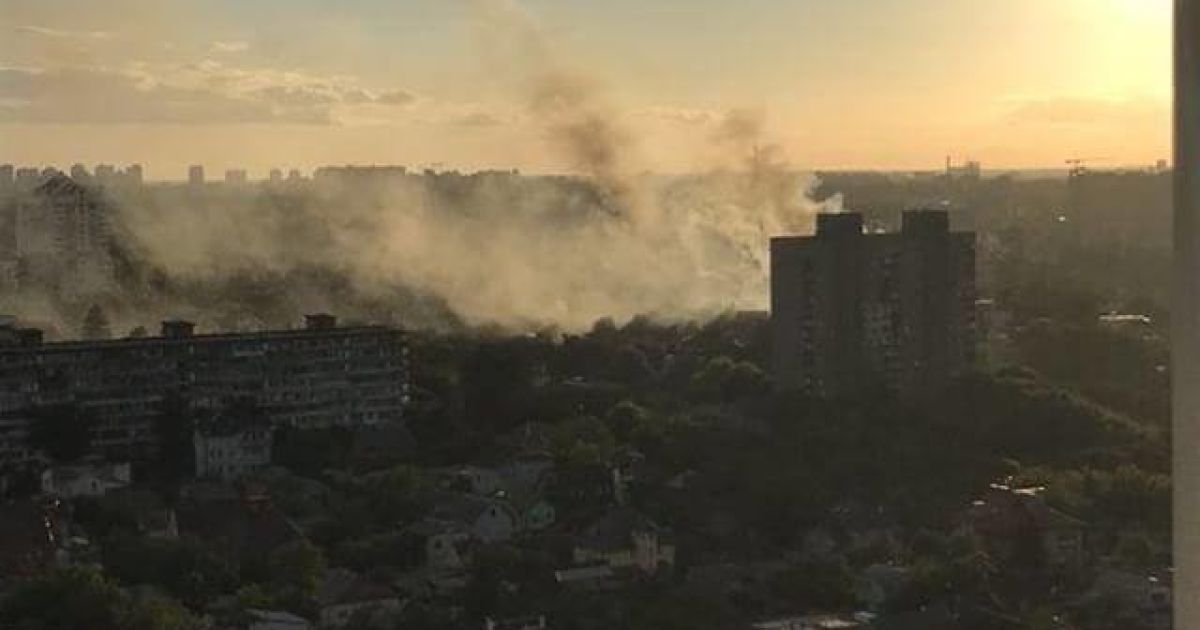 Пожежа на Ясногірській Київ_2 / © facebook.com/dtp.kiev.ua