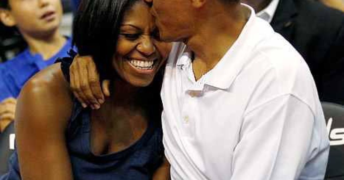 Барак и Мишель Обама 23 года вместе. / © twitter.com/hannahdkeith