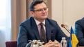 "З цікавістю очікуємо на сигнали, які Макрон привіз від Путіна" - Кулеба про візит президента Франції до України