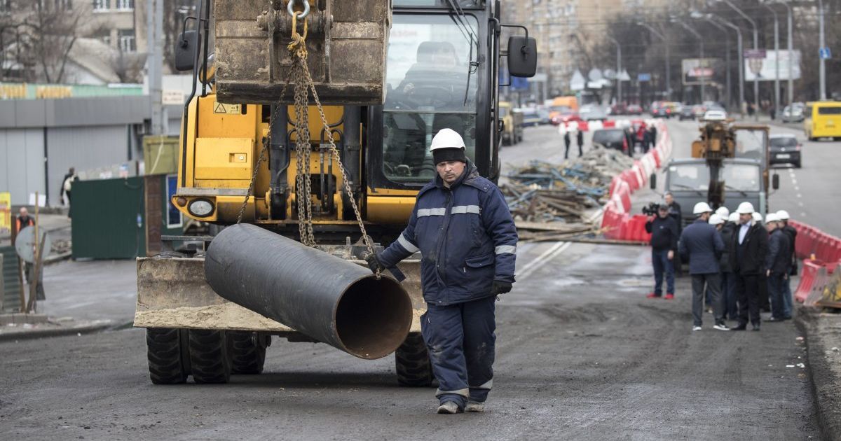 У Києві почали зведення нового Шулявського мосту