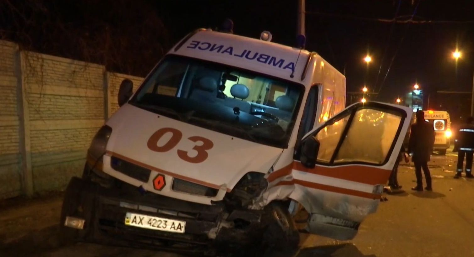 В Харькове разбились "скорая помощь" и три легковушки, есть погибшие