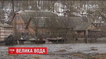 Після відлиги декілька міст України страждають від паводків