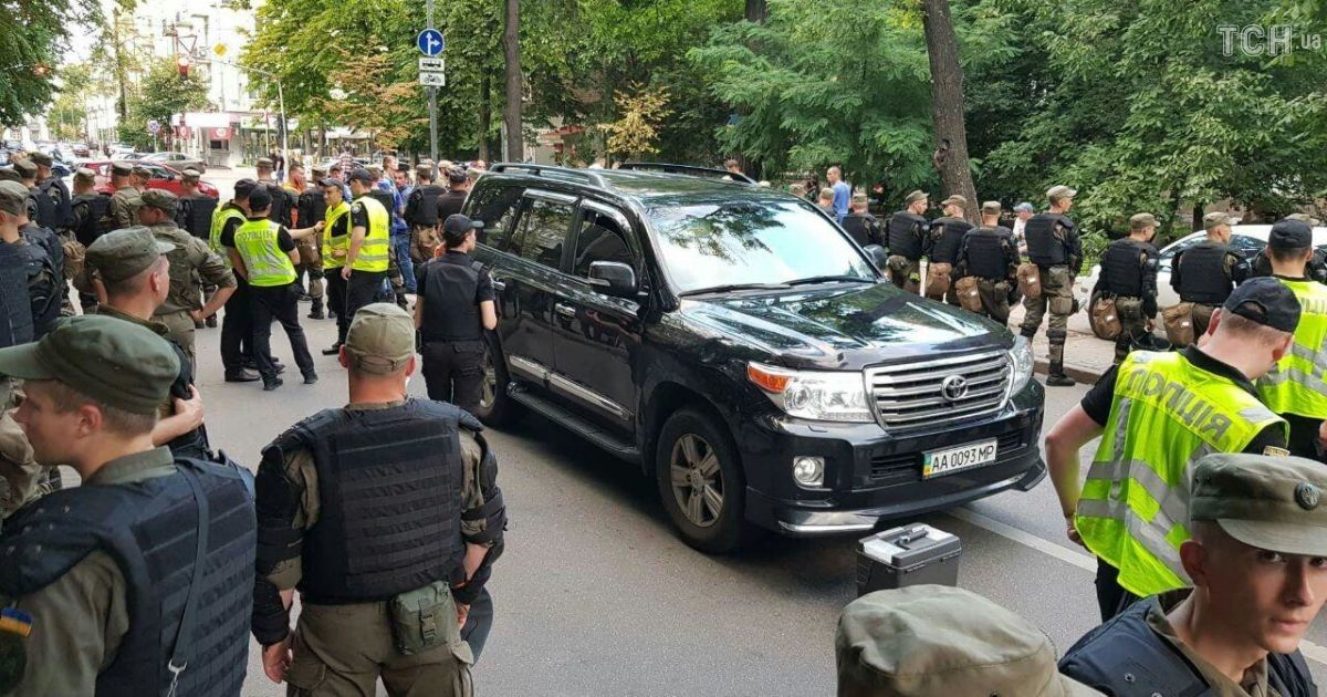 авто збило чоловіка на мітингу євробляхарів_7 / © Фото Ивана Гребенюка/ТСН