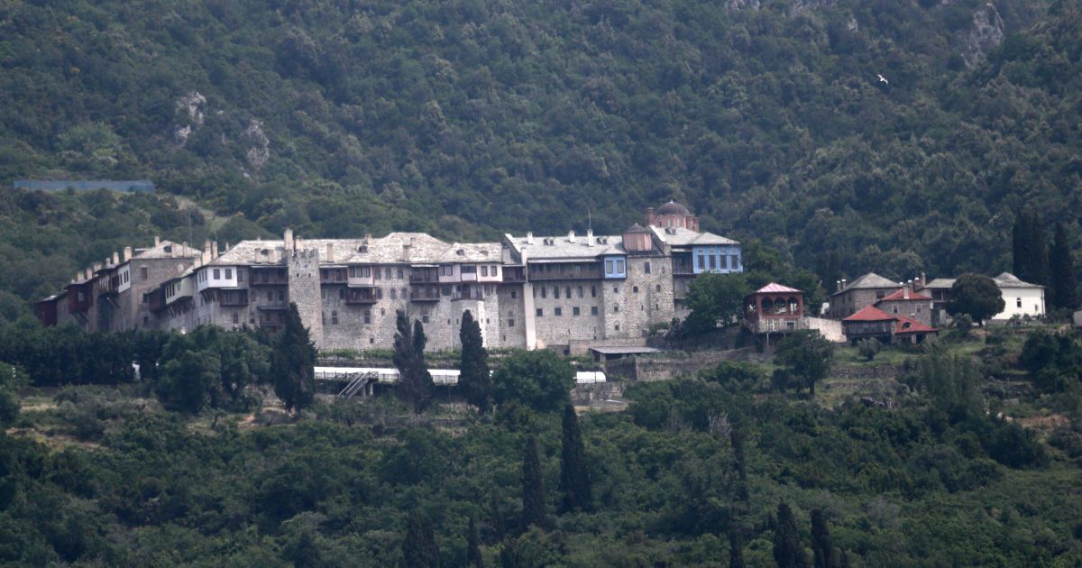 Ченці Афону моляться за перемогу України у війні