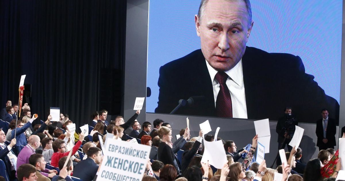 Освободить только за то, что режиссер? Путин ответил на призывы отпустить удерживаемых украинцев