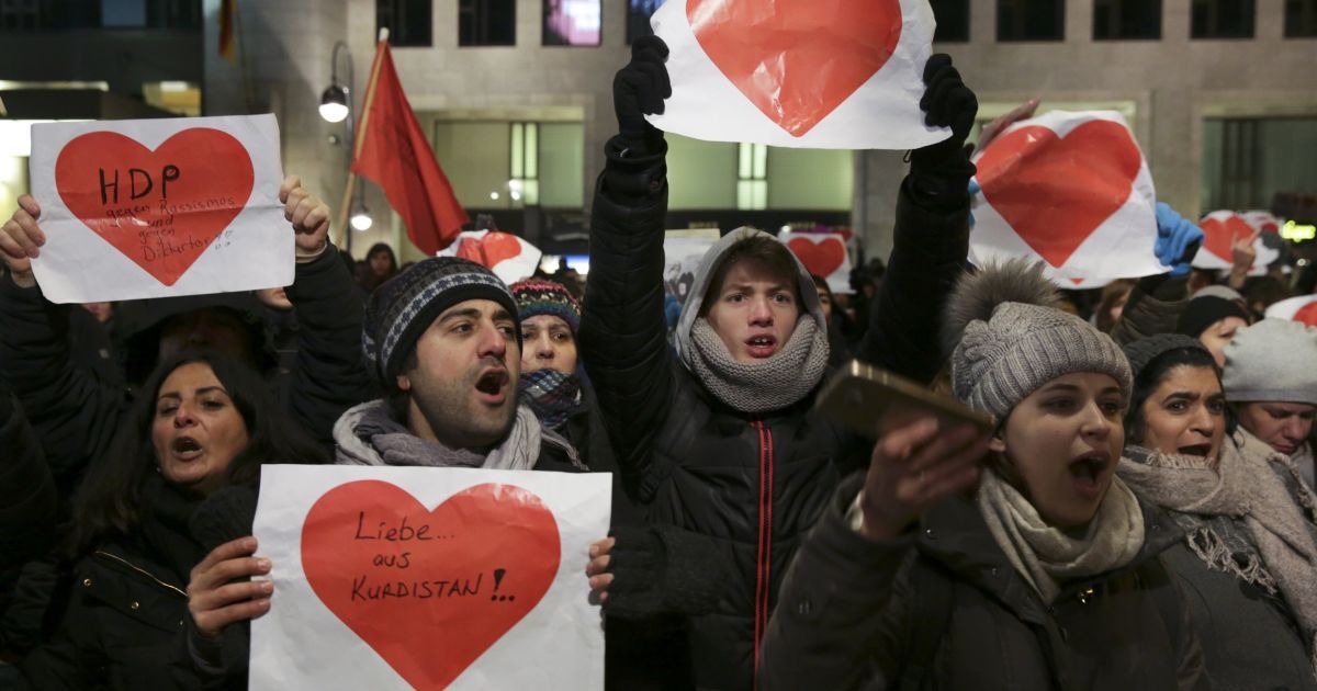 За чи проти міграції. Теракт у Берліні розколює поляризоване німецьке суспільство