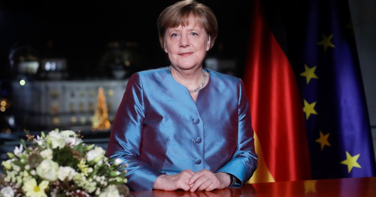 Доля європейців - у їх руках: Меркель відповіла Трампу на критику