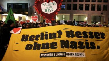 демонстранти, що протестують проти правого крила / © Reuters