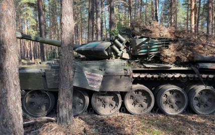 Нацгвардейцы затрофеили под Лиманом российский танк (фото)