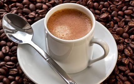 Учені заявили, що вживання кофеїнових напоїв підвищує ризик викидня