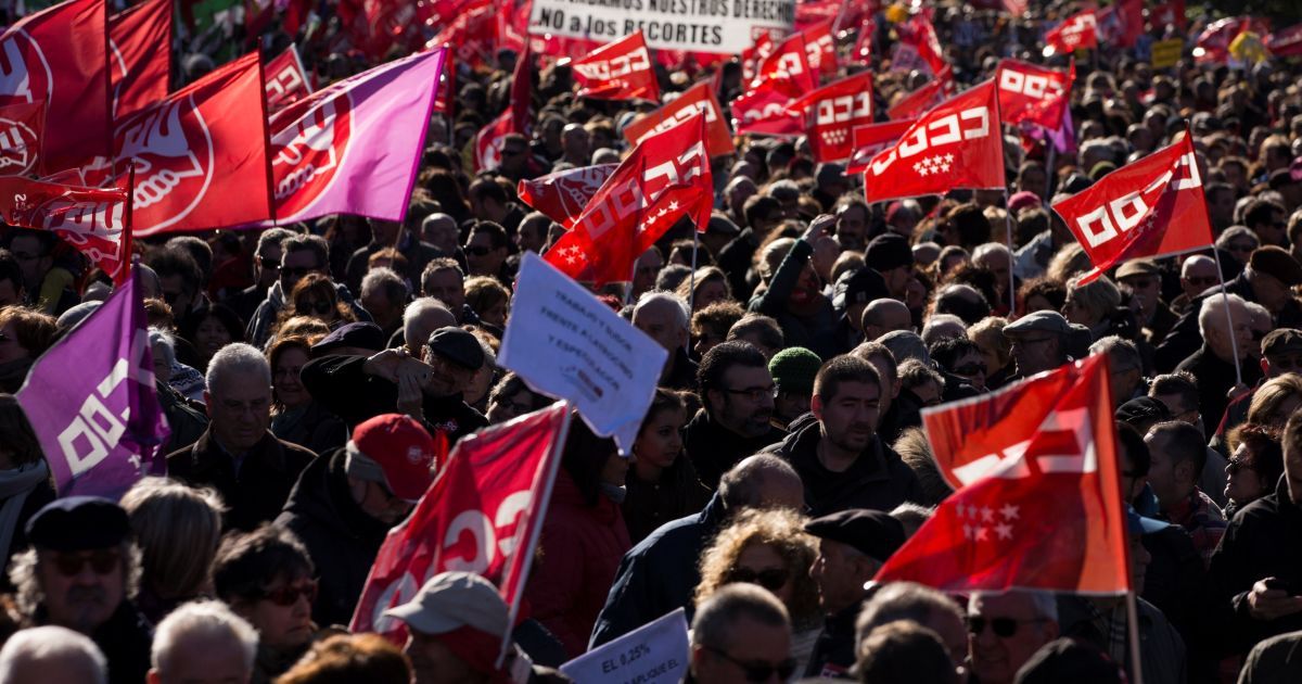 Испания массово протестует: люди требуют повышения зарплат