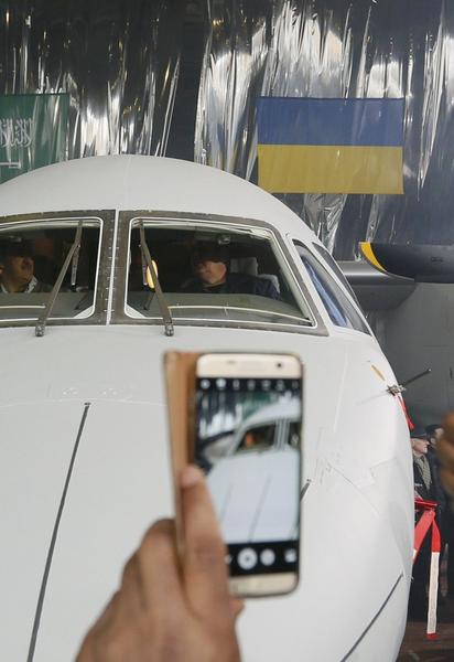 Презентация самолета Ан-132D