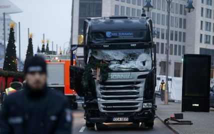 Німецька поліція встановила особу водія фури, що в'їхала у людей на ярмарку в Берліні